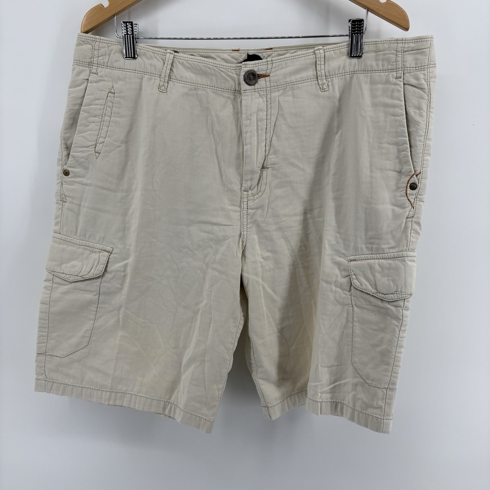 Tommy Bahama Cargo Shorts Men's 36 Khaki Beige Relax Lightweight 100% Cotton